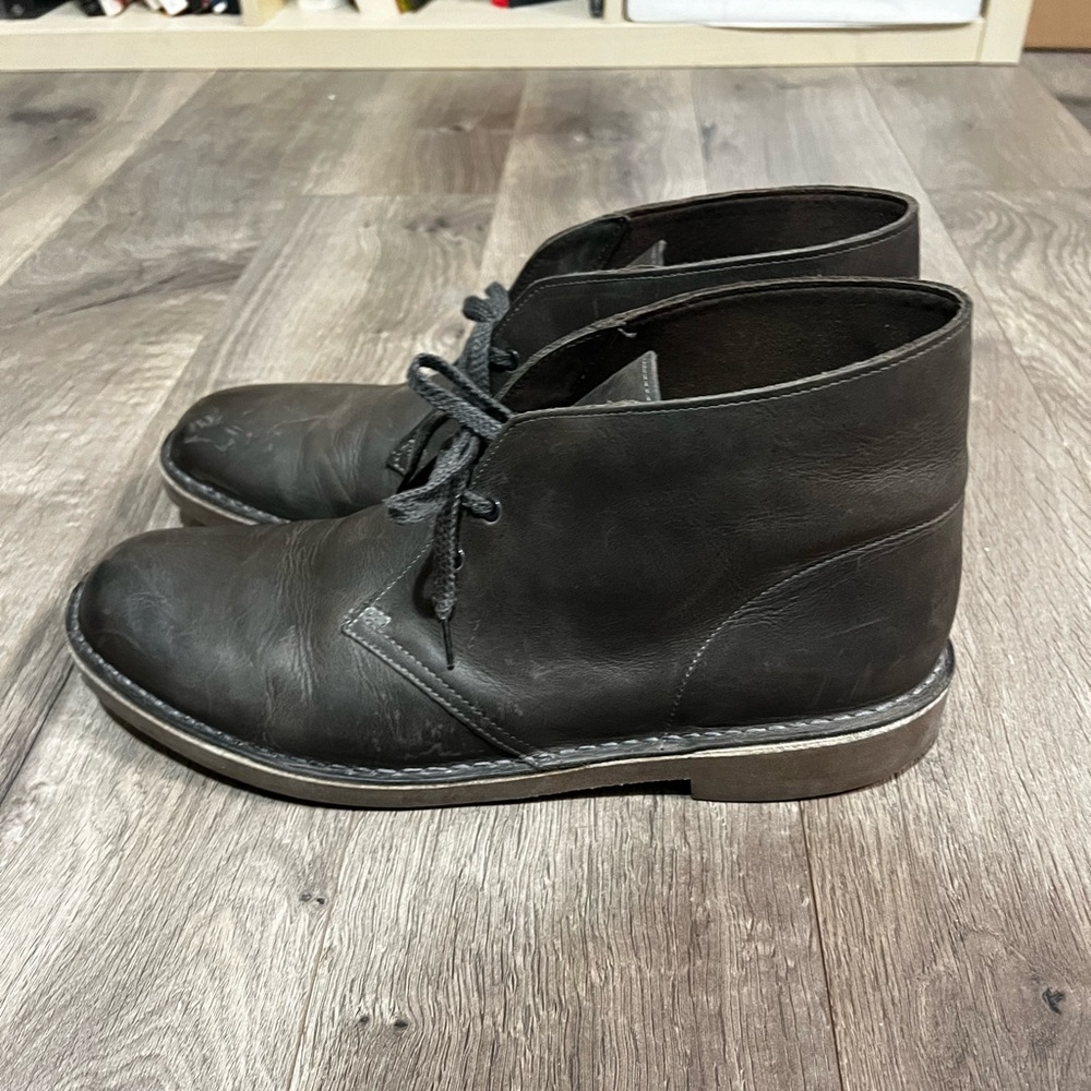 Clark’s chukka boots grey leather size 13